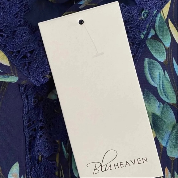 Navy print lace up cami - Picture 3 of 6